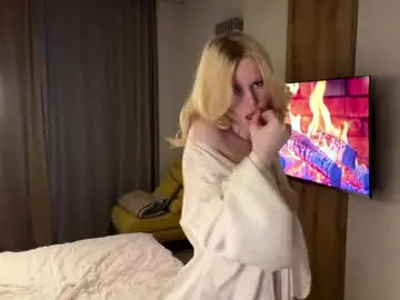 Moonavellee  live sex cam