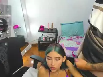 Nikkysweet33  live sex cam