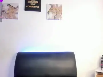 Saharawalker  live sex cam