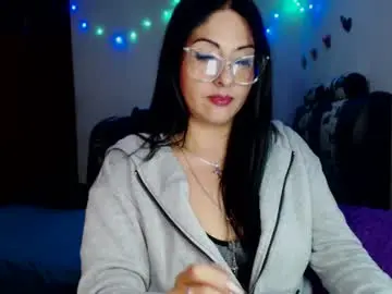 Sahotlove1  live sex cam