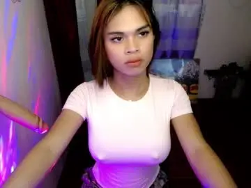 Strawberry_kisses143  live sex cam