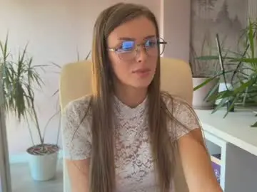 Tinybliss  live sex cam