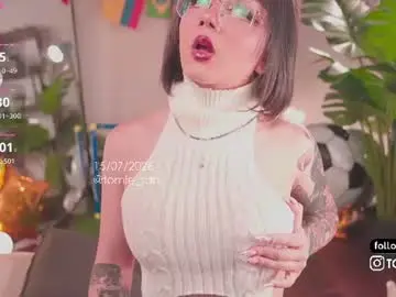 Tomie_san  live sex cam