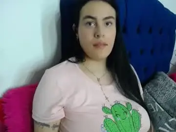Ari_coohachelaa  live sex cam