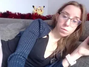 Barelylegalblondy  live sex cam