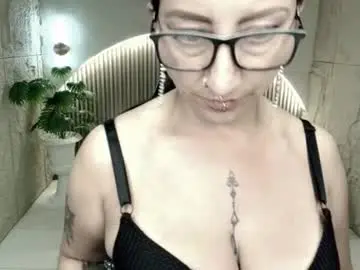 Britney_sub  live sex cam