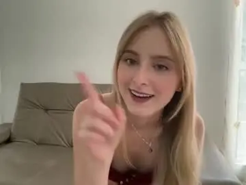 Ellykeyofficial  live sex cam