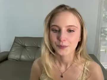 Ellykeyofficial  live sex cam