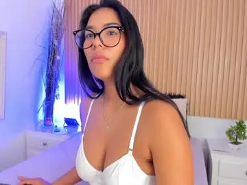 Genesisruiz  live sex cam