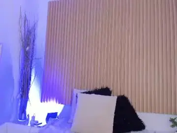 Genesisruiz  live sex cam