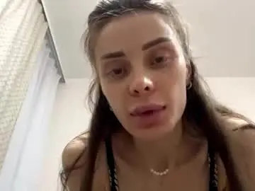 Honeynyra  live sex cam