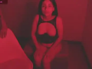 Miaandrussel  live sex cam