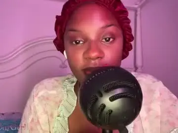Slimebonygurl  live sex cam