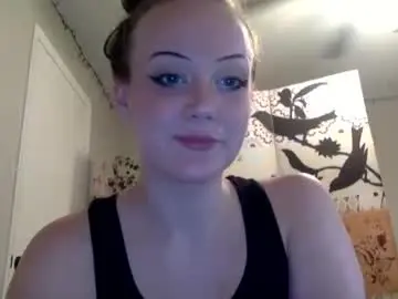 Babypiechai  live sex cam