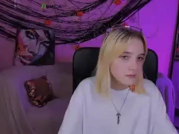 Bad_veya  live sex cam