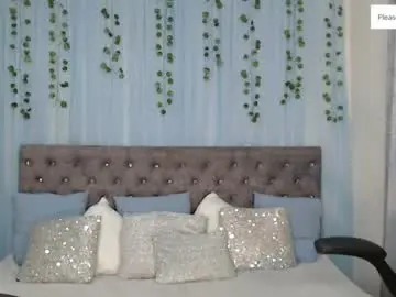 Bivi_hot  live sex cam