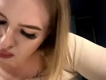 Hisakovansciver  live sex cam