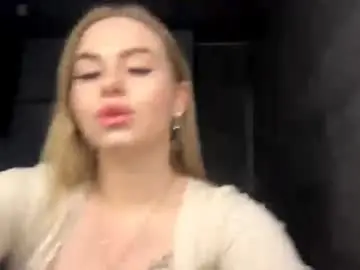 Hisakovansciver  live sex cam