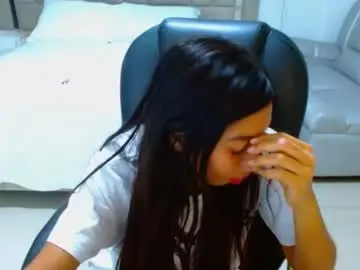 Maydivaxox  live sex cam
