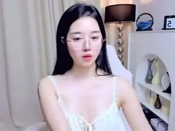 Miu99999  live sex cam