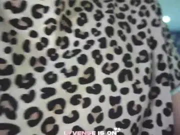 Orastarcher  live sex cam