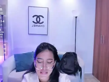 Raven_stonee  live sex cam