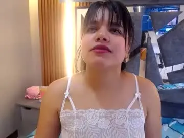 Soficutesmilefon  live sex cam