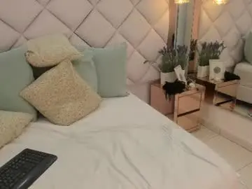 Zoee_clarkk  live sex cam