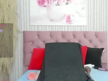 Big_ass_18x  live sex cam