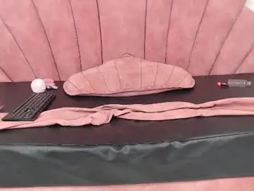 Candy_bony1  live sex cam
