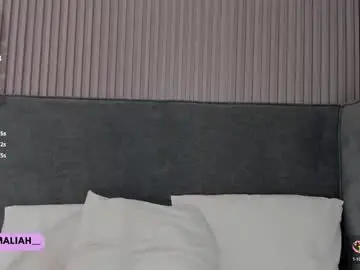 Dasha_b  live sex cam