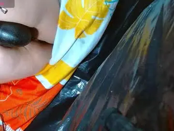 Deepselenaxxx  live sex cam