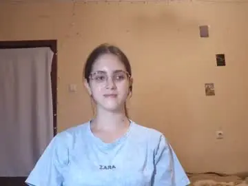 Elmeraurora  live sex cam