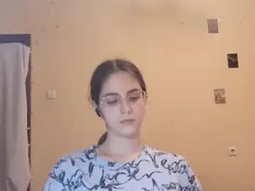 Elmeraurora  live sex cam