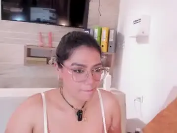 Haylenpark  live sex cam