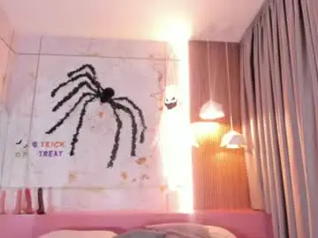 Haylenpark  live sex cam