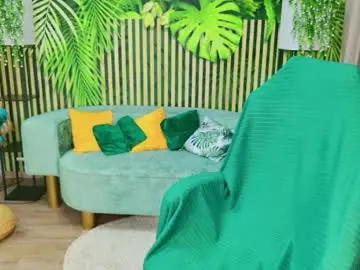 Juicypussyclub  live sex cam