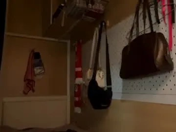 Kerstinscotto  live sex cam