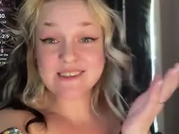 Krissycreme1  live sex cam