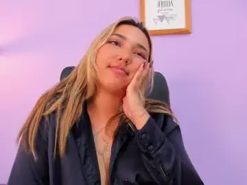 Milliesummer  live sex cam