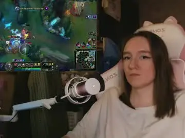 Moonlish_siren  live sex cam