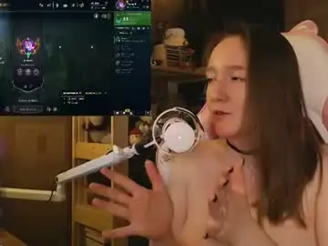 Moonlish_siren  live sex cam