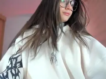 Ninavolkov  live sex cam