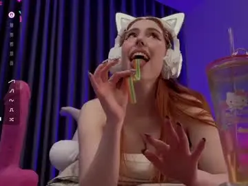 Plumpahpeach  live sex cam