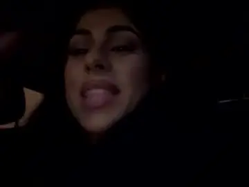 Puffy_love  live sex cam