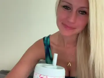 Smexxii93  live sex cam