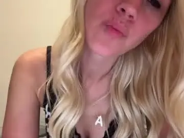 Smexxii93  live sex cam