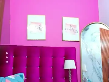 Tightlittleebony  live sex cam