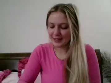 Bigtittybella21  live sex cam