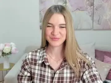 Gwensmitt  live sex cam